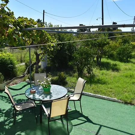 度假居 Kerasia's And Dora's Garden